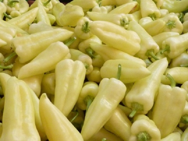 Kulonleges_ paprikasalata